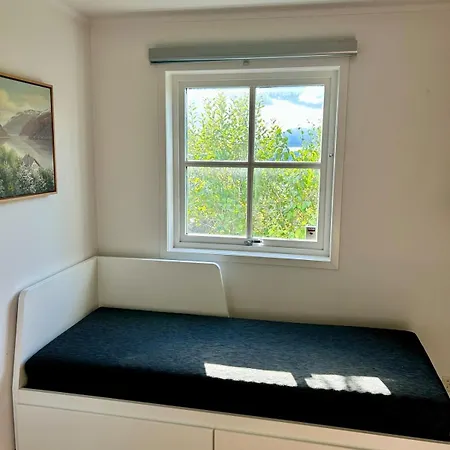 Charming With Great Views In Holmenkollen