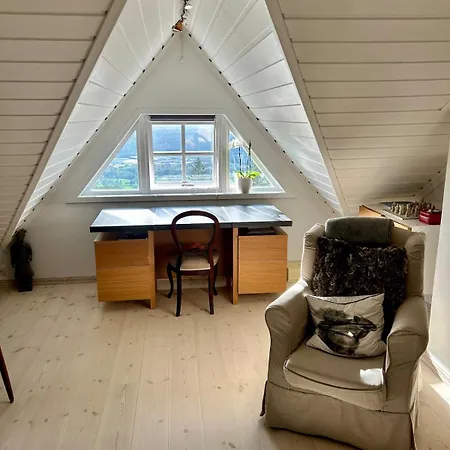 Charming With Great Views In Holmenkollen Villa